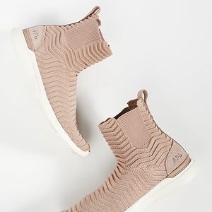 APL | Shoes | Apl Techloom Chelsea 